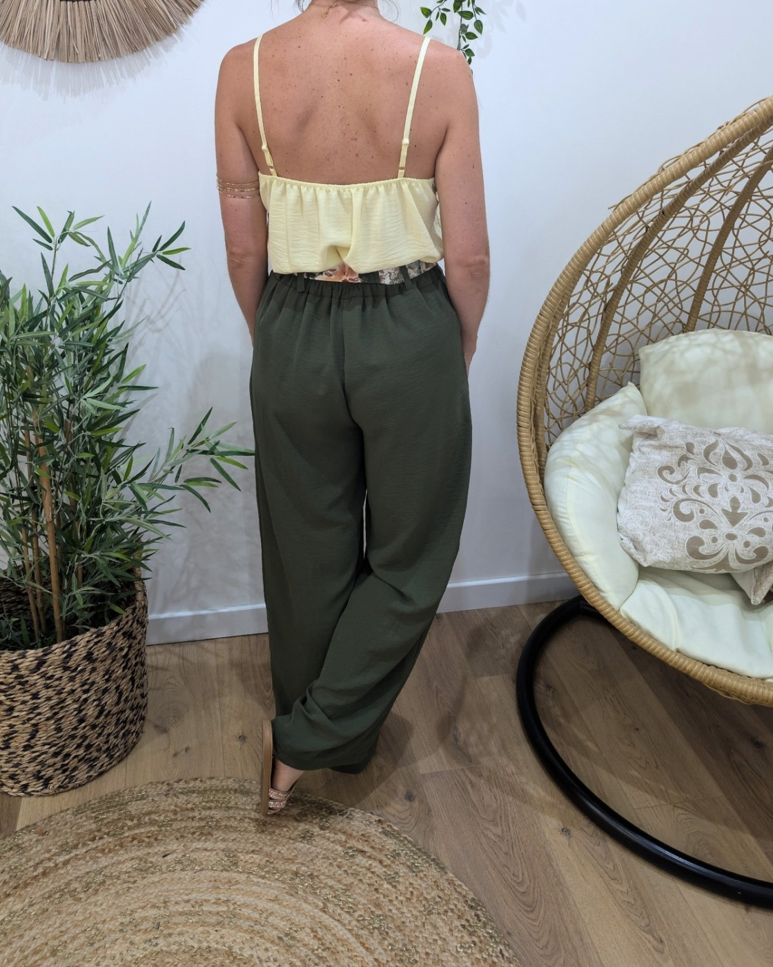Pantalon femme fluide kaki ceinture fleurie Clizia