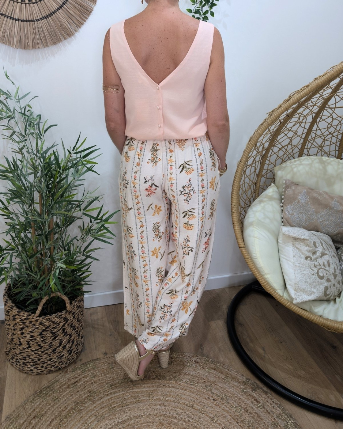 Top femme rose dos boutonné Célestia