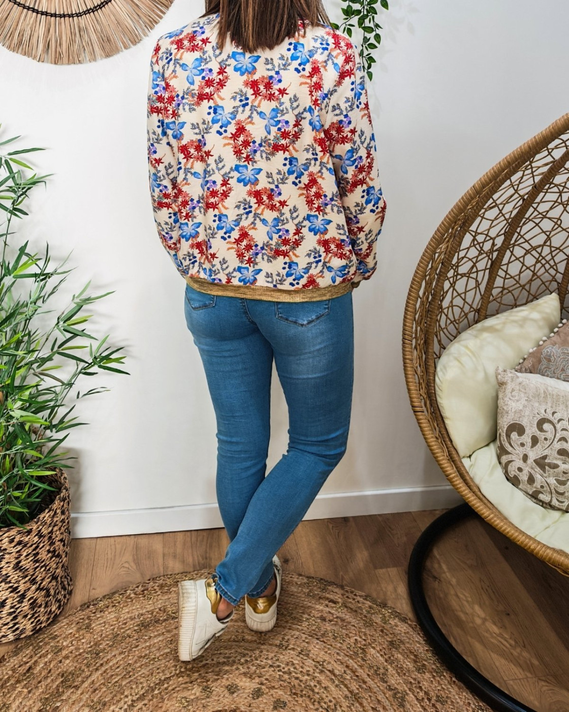 Bombers femme beige fleurs bleus et rouges Daryna