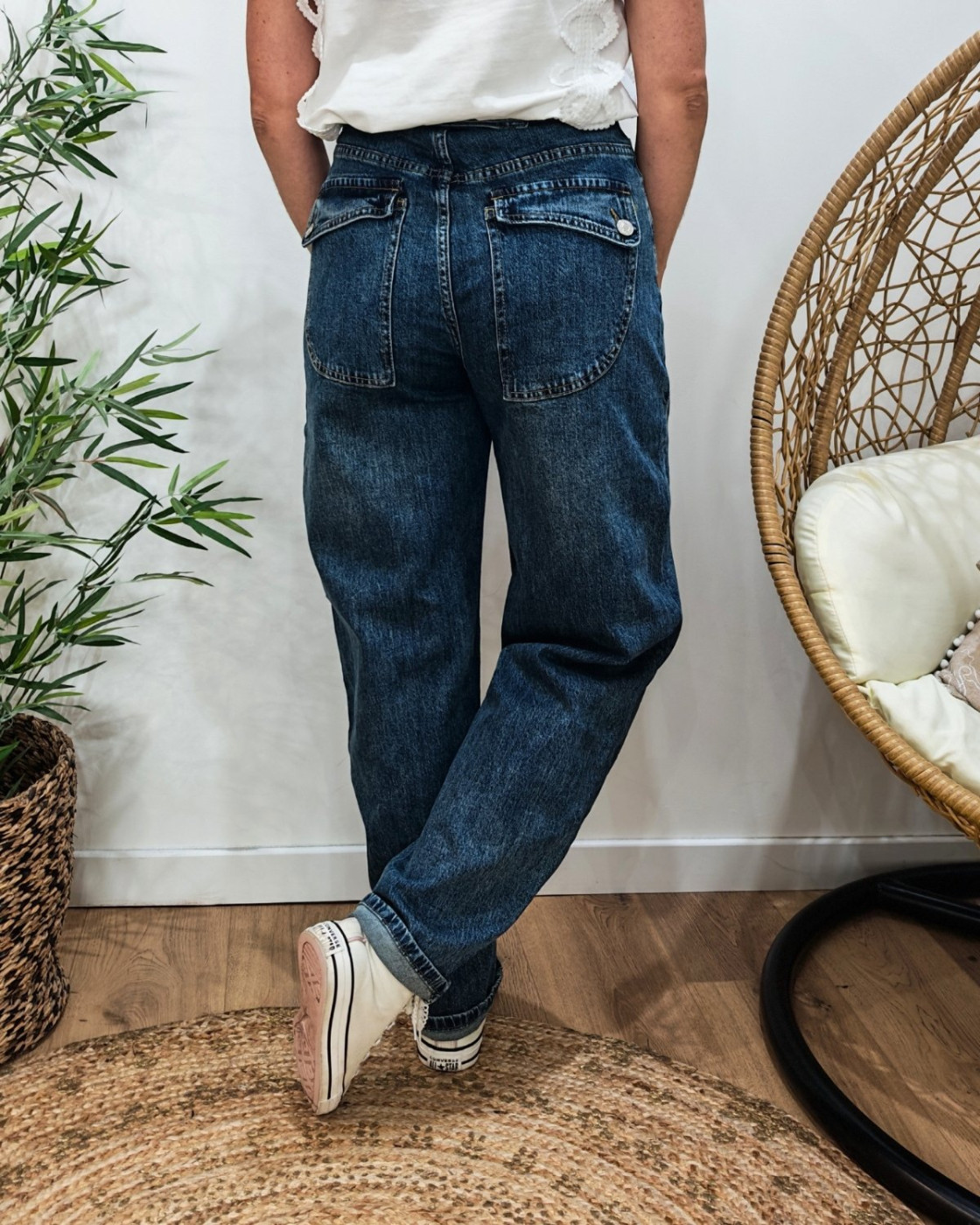 Jean femme barrel bleu foncé délavé ceinture boutonnée