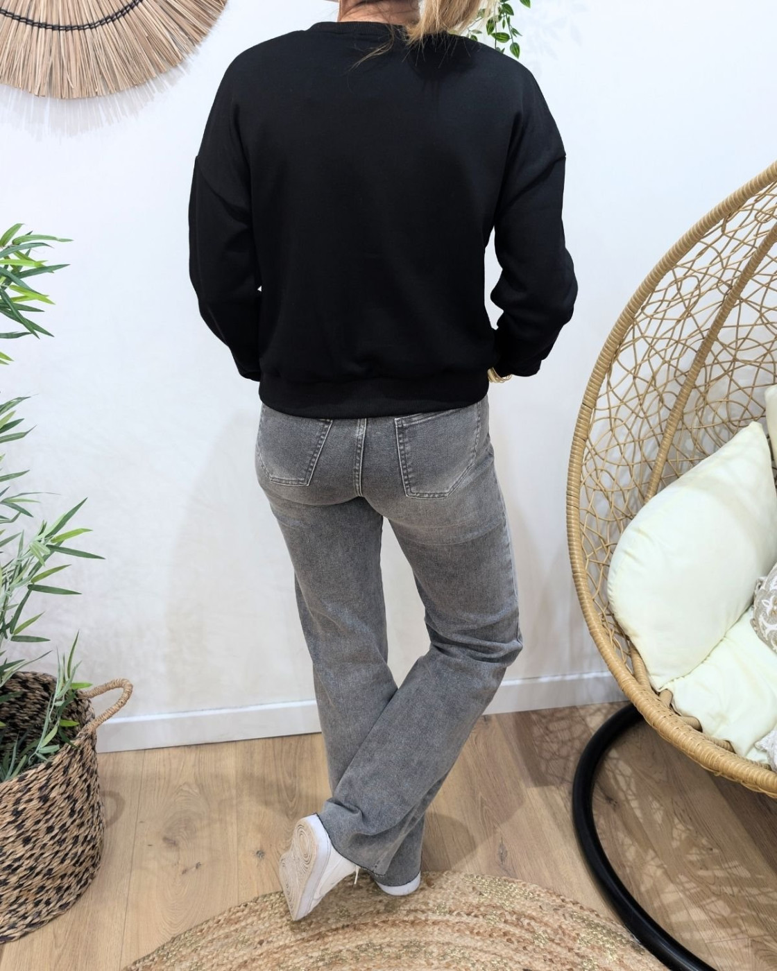 Sweat femme noir broderie Madame dorée