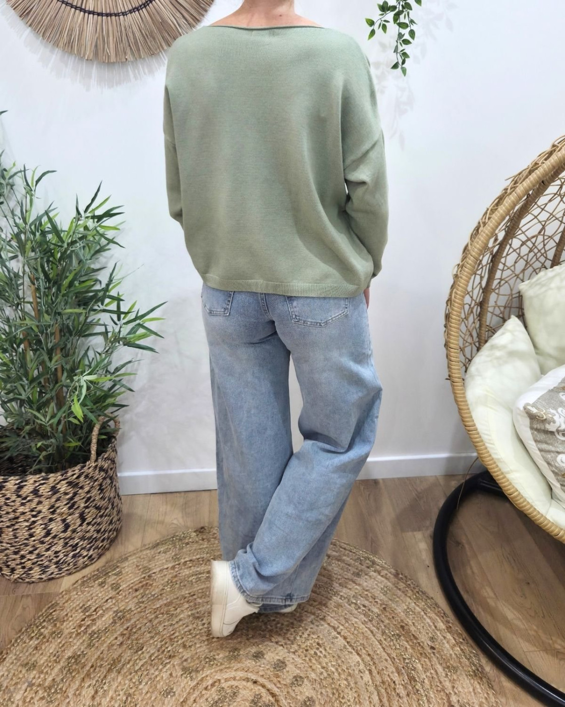 Pull femme col V LOVE paillettes