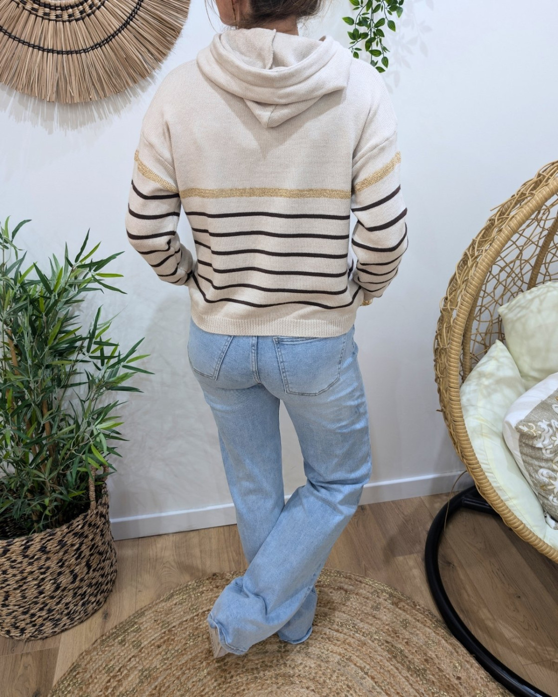 Pull femme marinière beige à capuche coeur doré