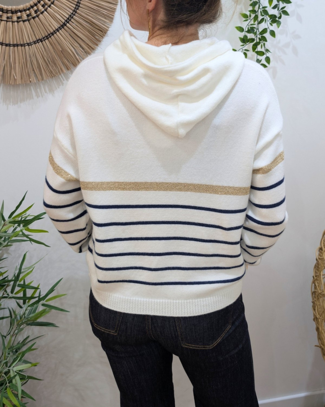 Pull femme marinière blanc à capuche coeur doré