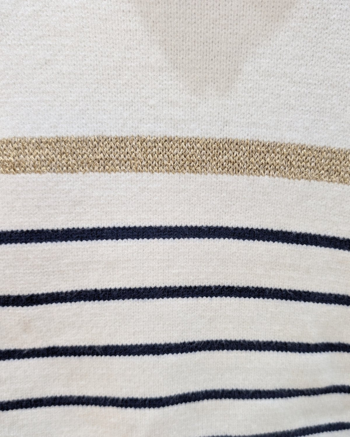 Pull femme marinière blanc à capuche coeur doré