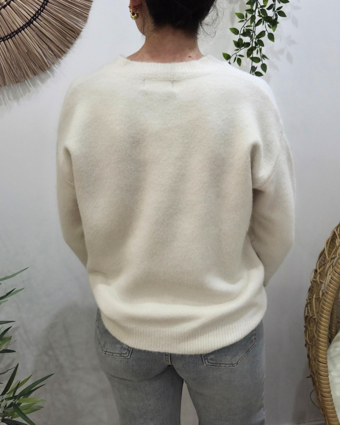 Pull femme col rond manche coeur fleuri 