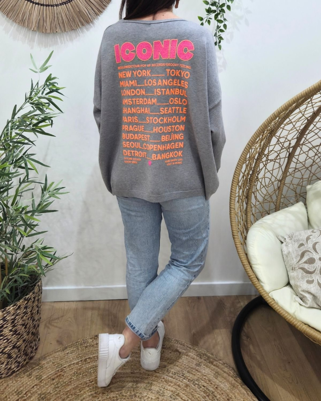 Pull femme col V Iconic