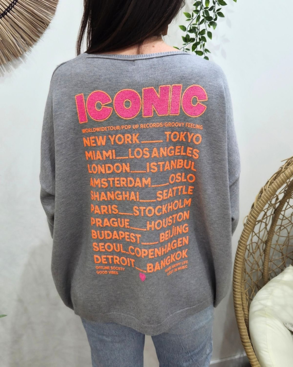 Pull femme col V Iconic