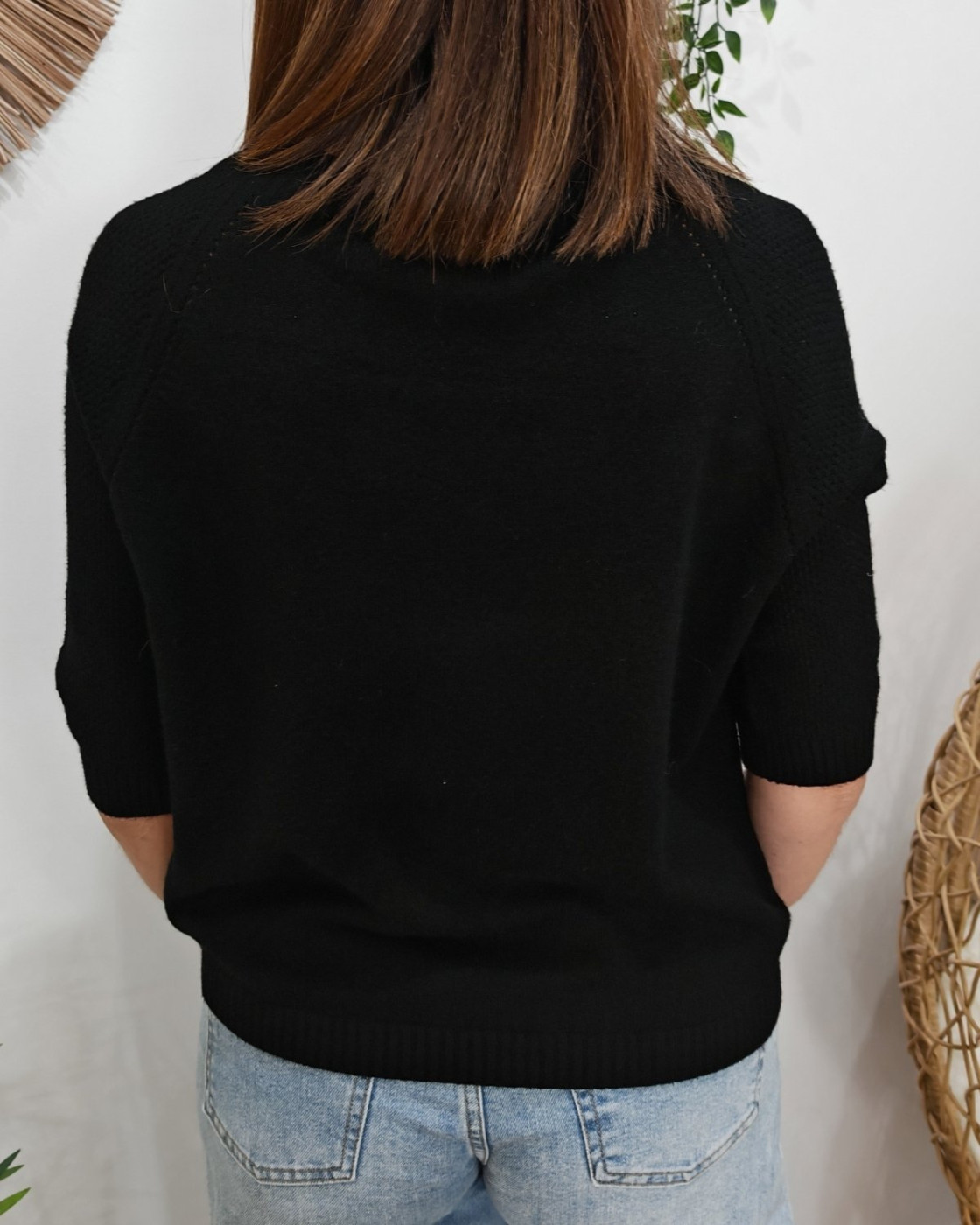 Pull court femme col rond manches courtes ajourées Adria