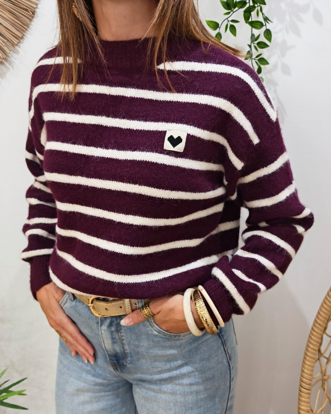 Pull femme prune rayures écrues coeur brodé pixels