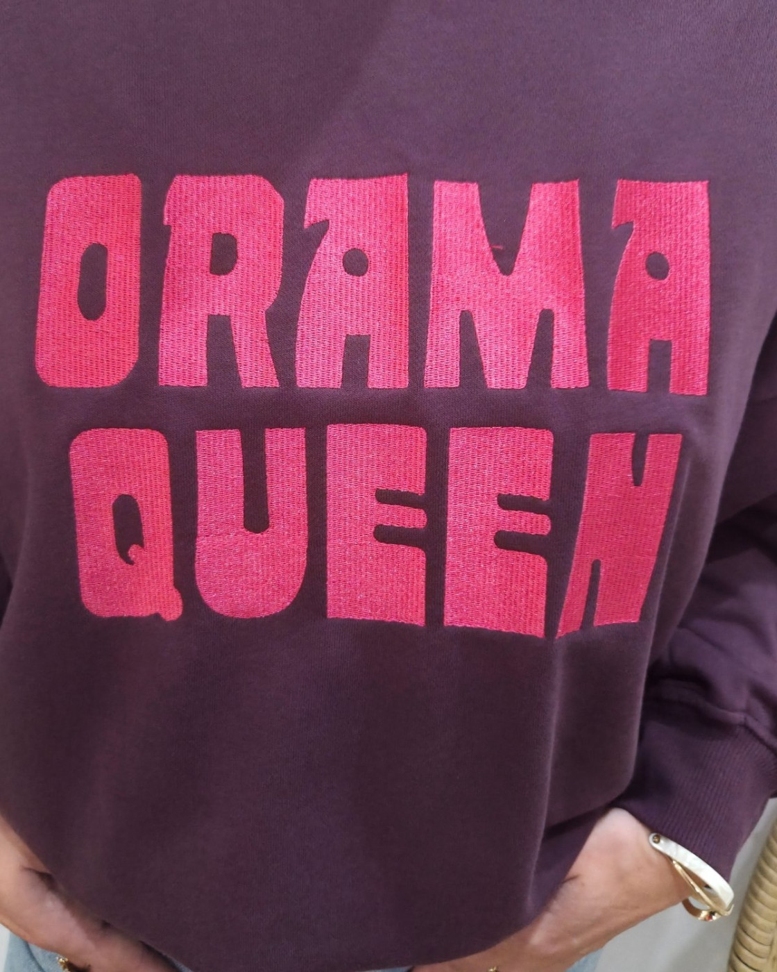 Sweat femme prune broderie DRAMA QUEEN fuchsia