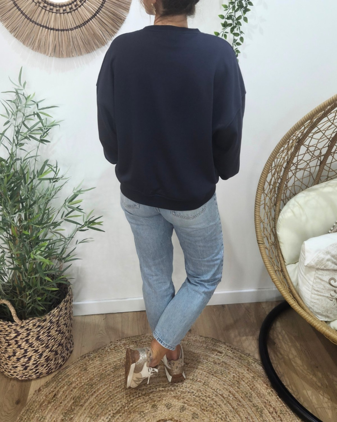 Sweat femme bleu marine broderie DRAMA QUEEN jaune