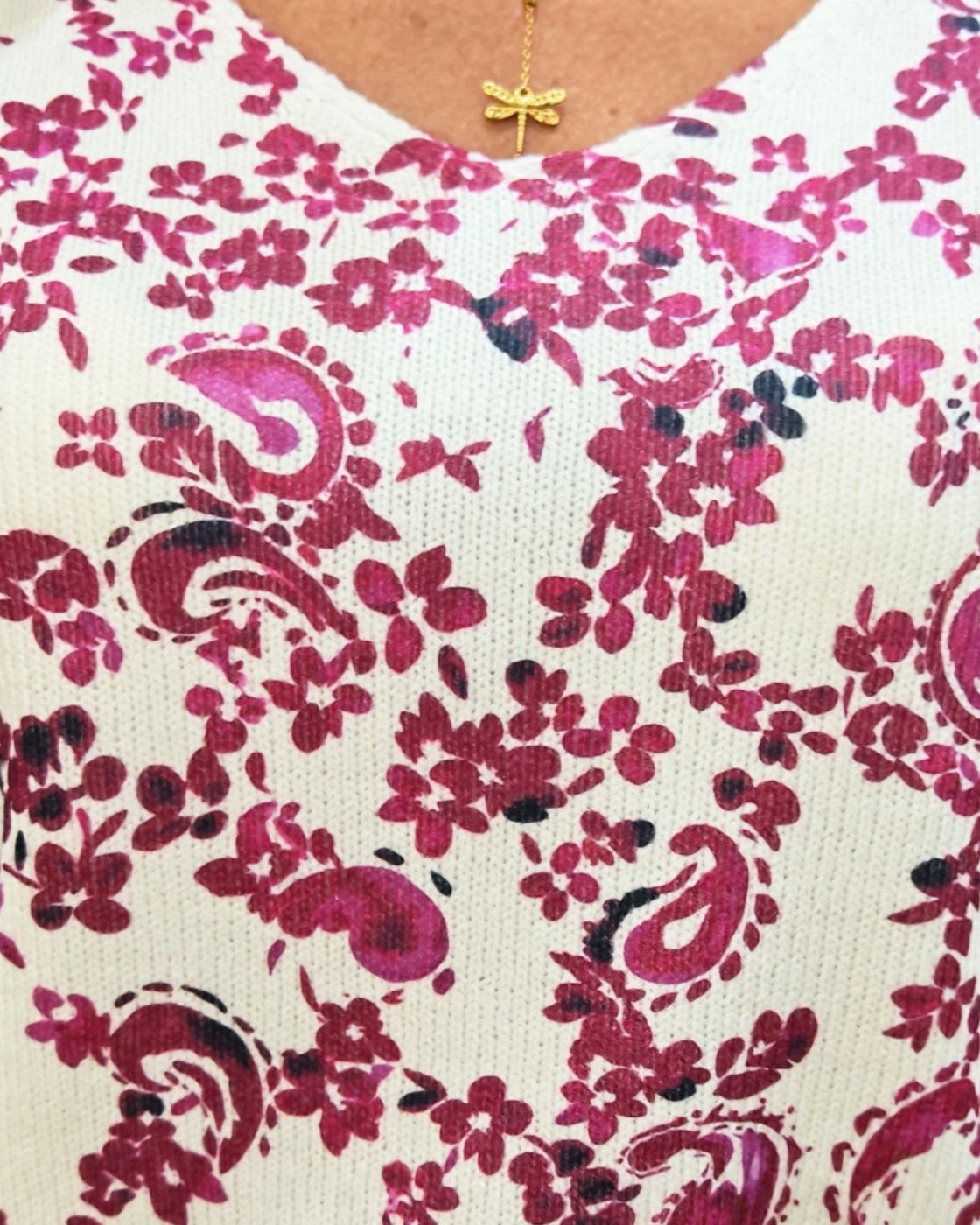 Pull femme col V écru fleurs prunes Margherita