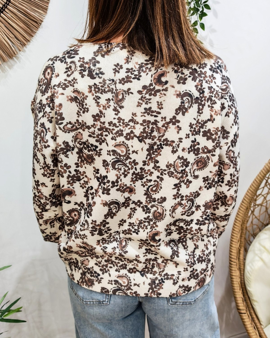 Pull femme col V écru fleurs marrons Margherita