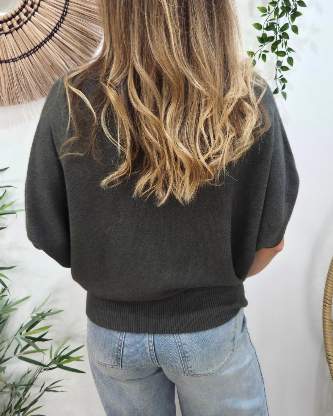 Pull femme col rond manches chauve souris étoile léopard