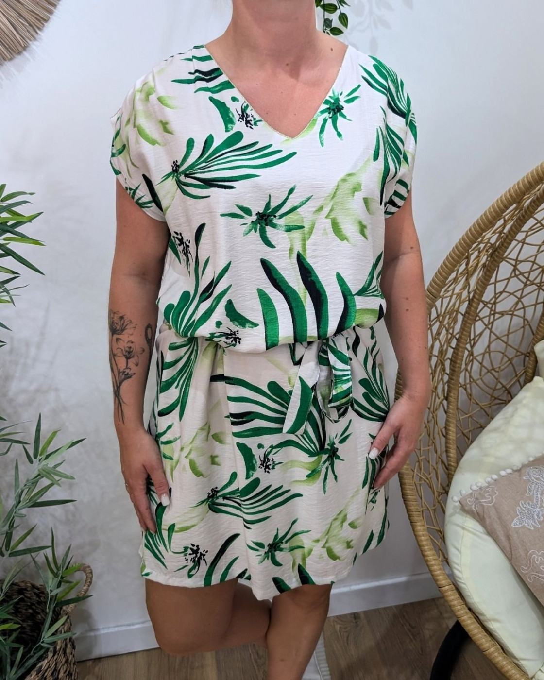 Robe femme droite écrue fleurs vertes Maïana