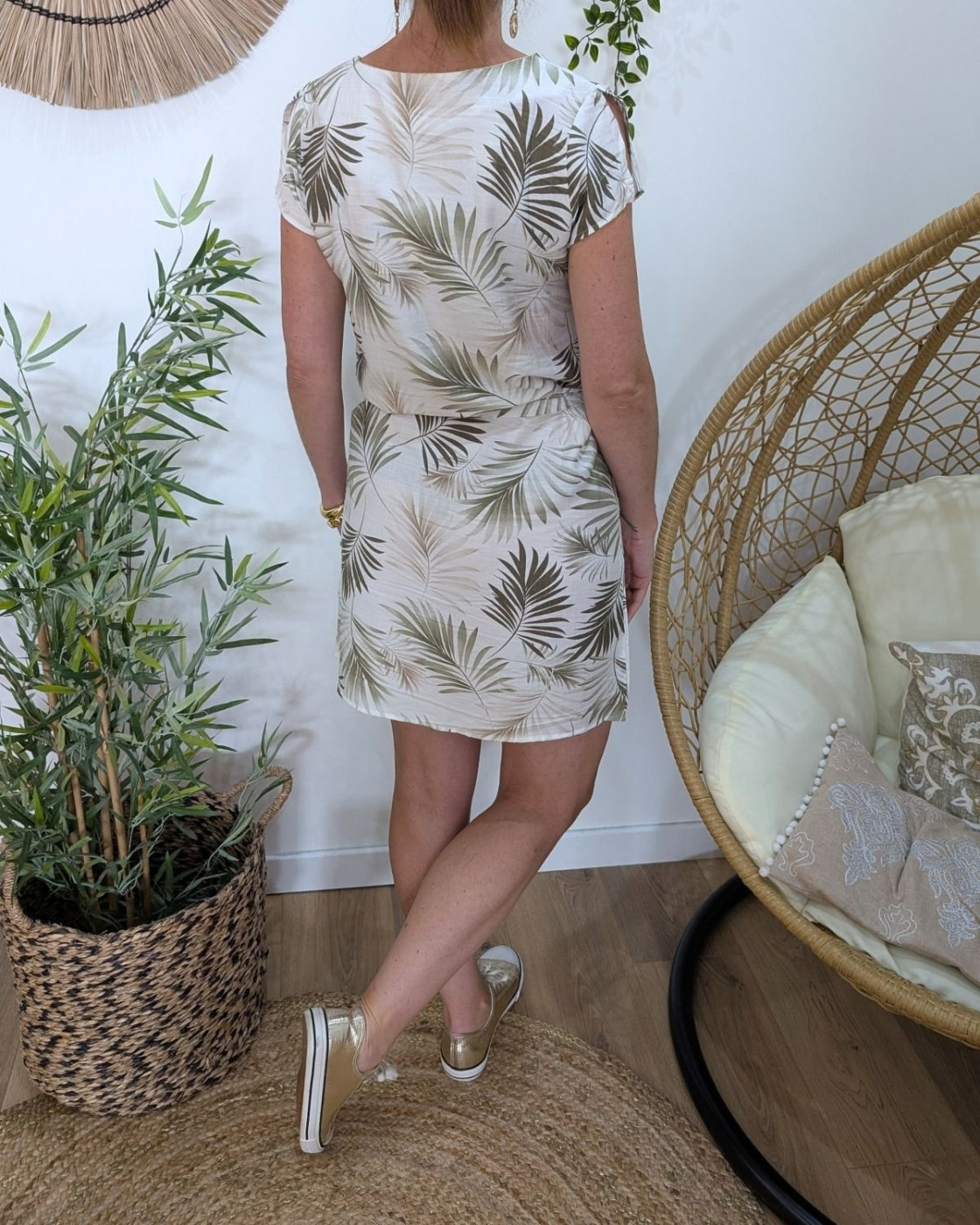 Robe femme droite écrue feuillages kaki et taupes Ombelline