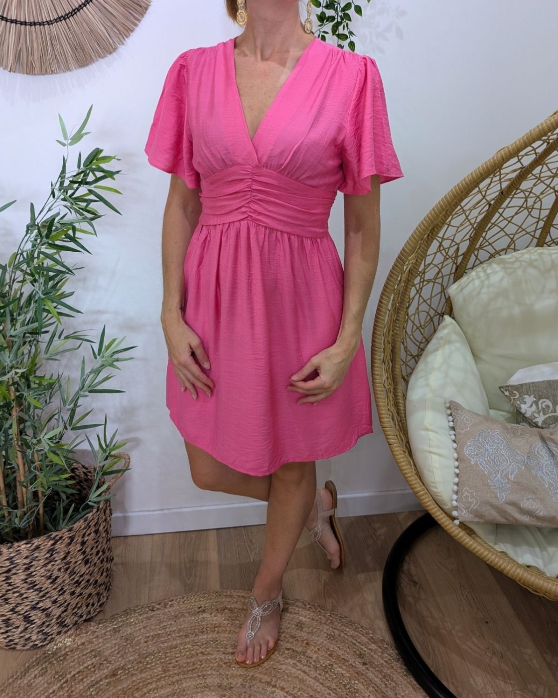 Robe femme rose fuchsia unie manches volantes Janelle