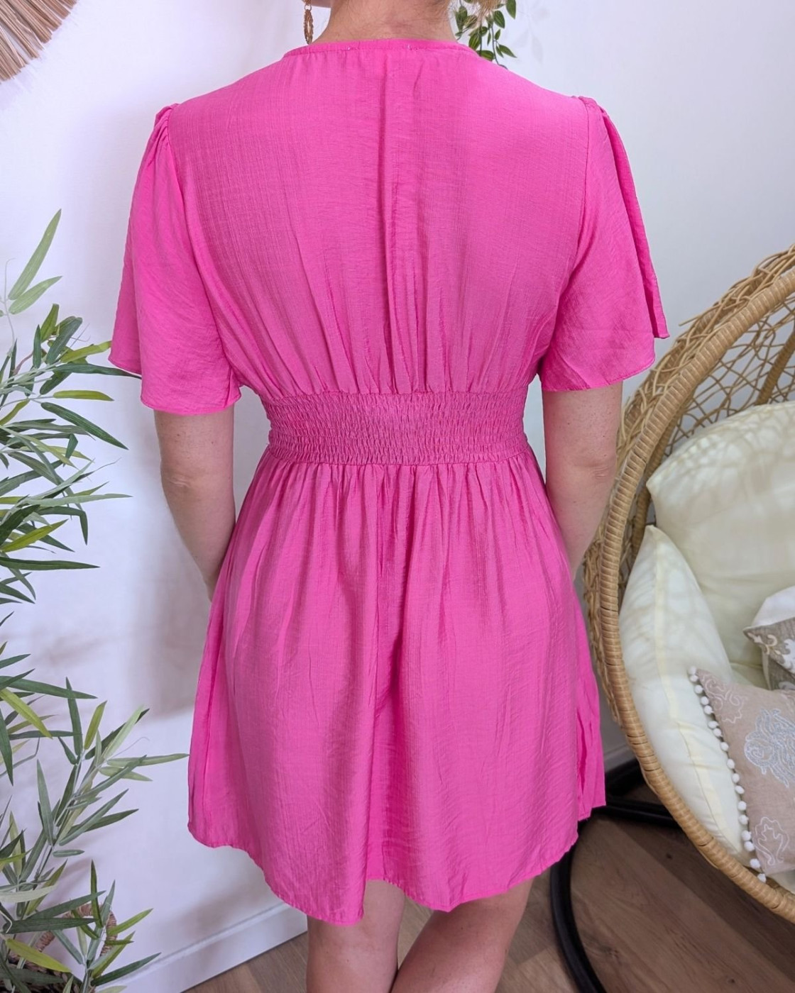 Robe femme rose fuchsia unie manches volantes Janelle