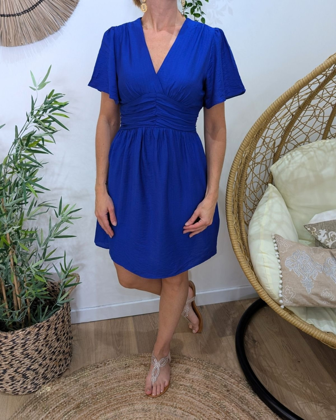 Robe femme bleu electrique unie manches volantes Janelle