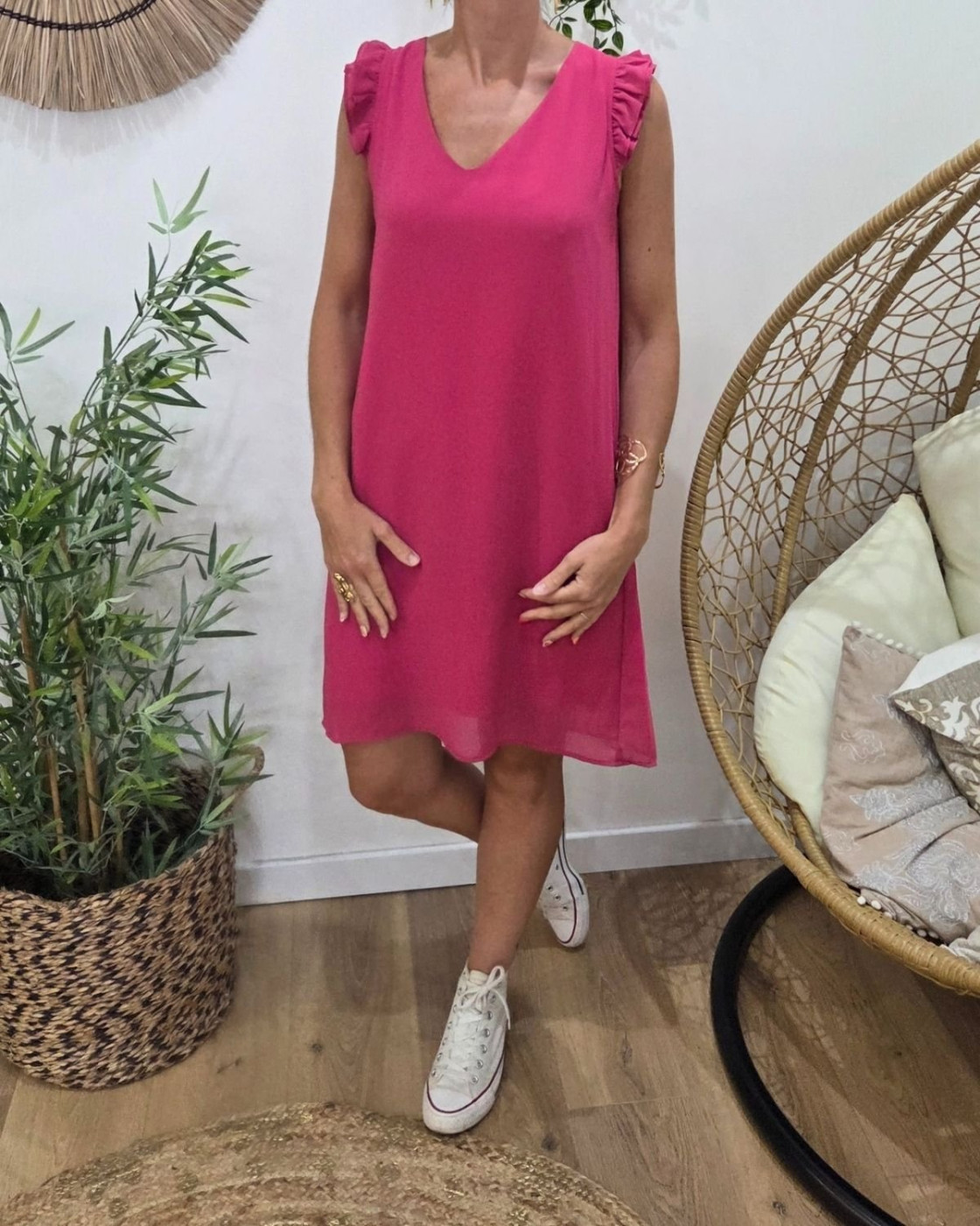 Robe femme droite rose fuchsia manches à volants Isandra