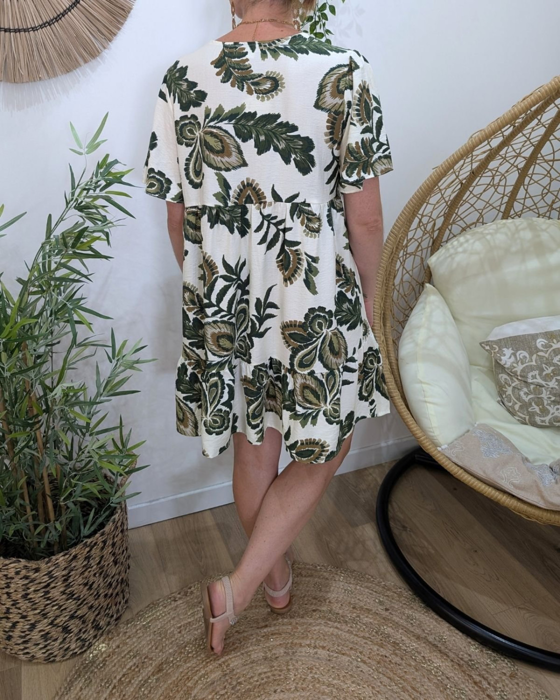 Robe chemise femme écrue feuilles vertes kaki Théaïs