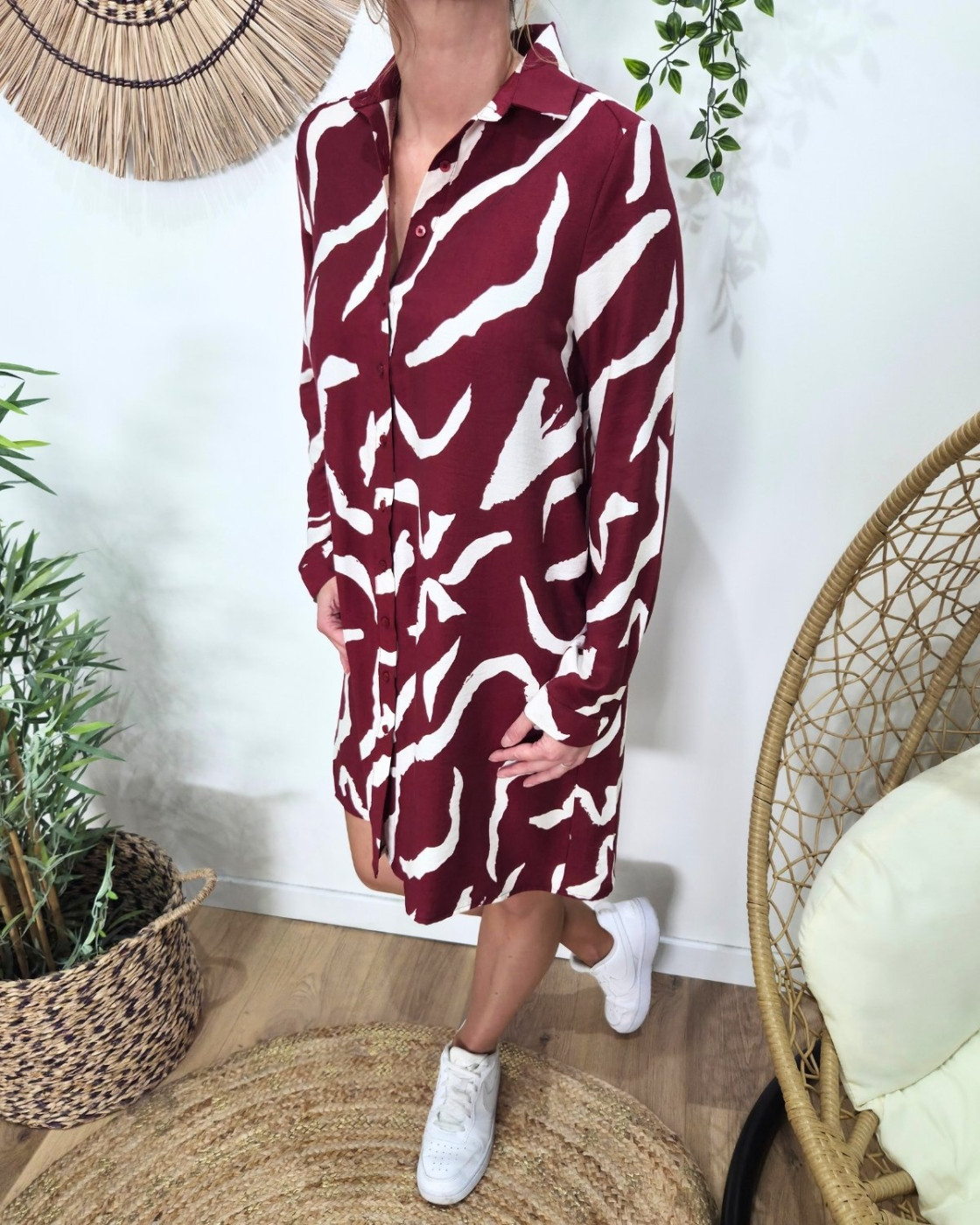 Robe chemise femme droite bordeaux et beige Axellea