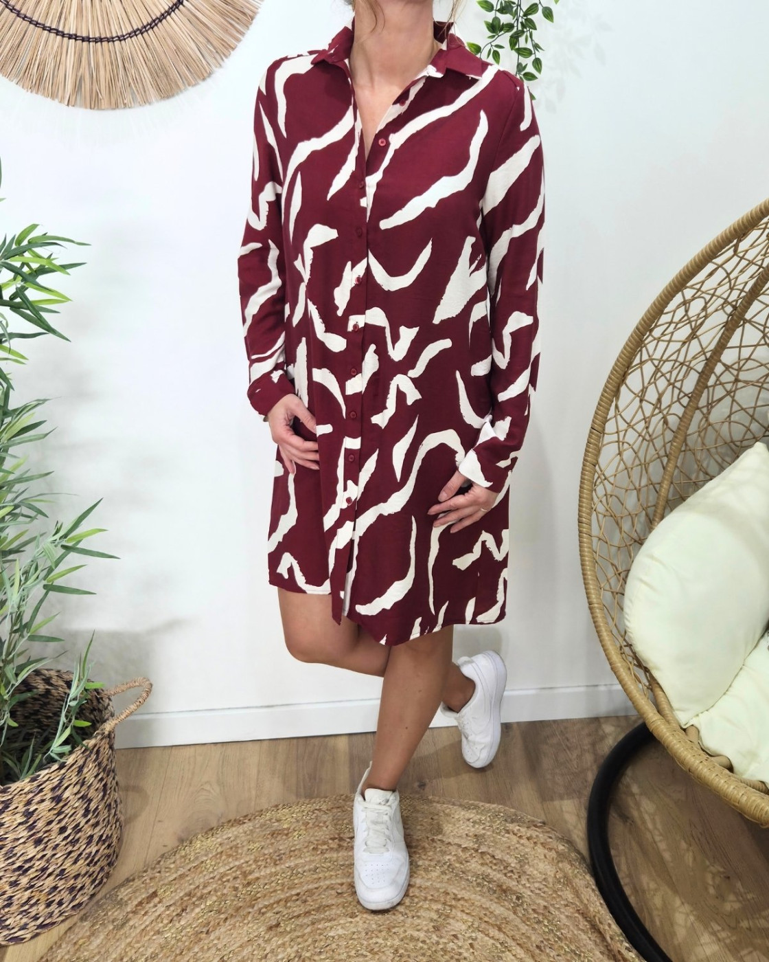 Robe chemise femme droite bordeaux et beige Axellea