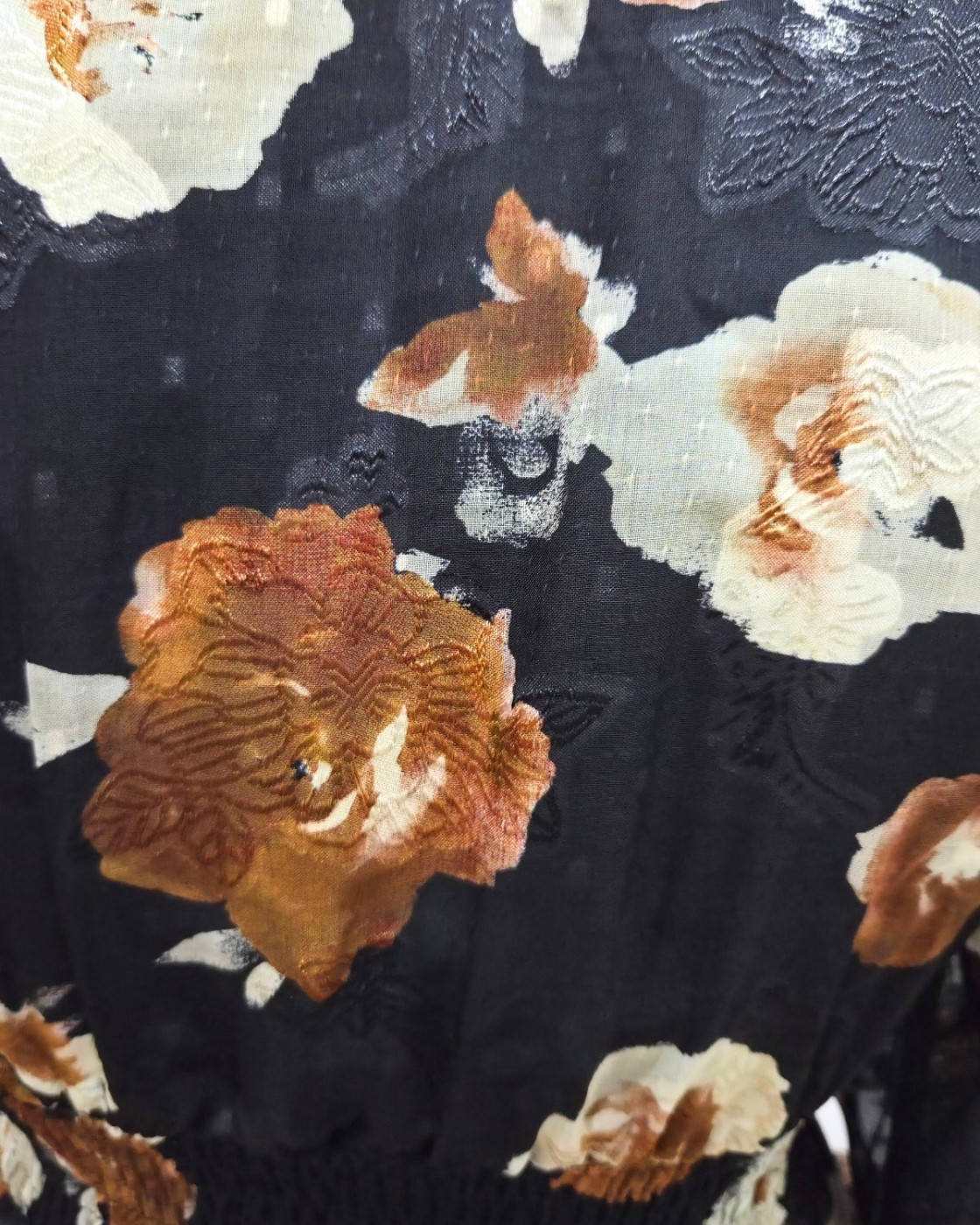 Robe longue femme noire fleurs camels et beiges Valéria