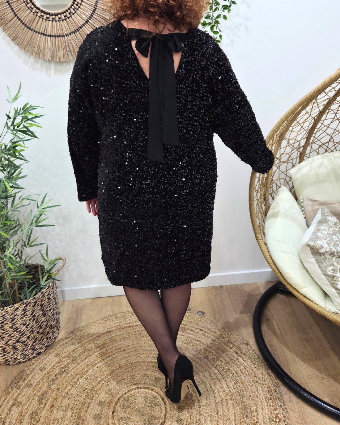 Robe courte femme velours sequins et dos noué