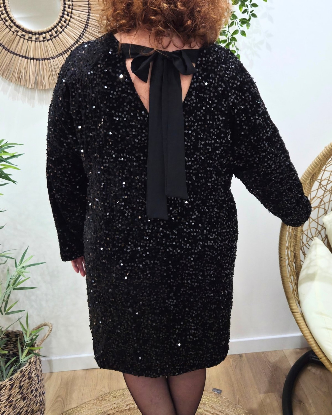 Robe courte femme velours sequins et dos noué