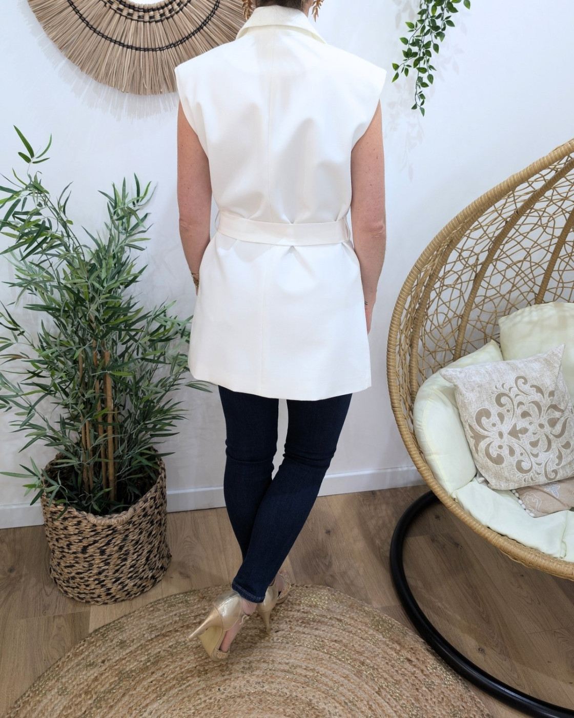 Robe blazer femme sans manches à nouer blanche