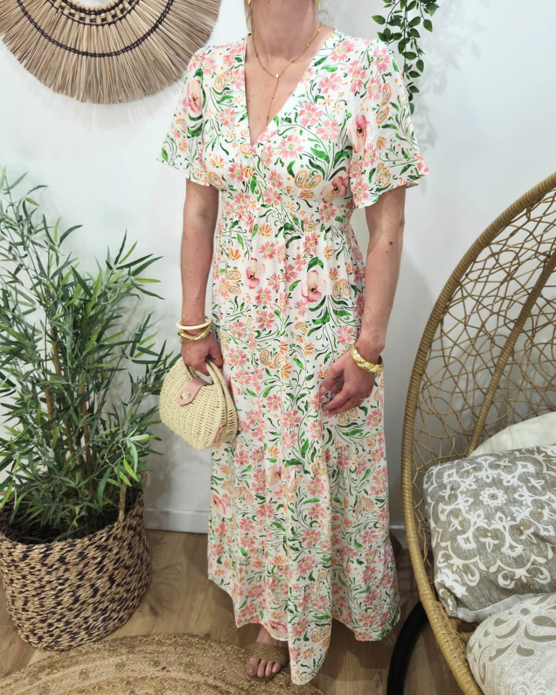  Robe longue femme écru motifs fleuris verts roses corail