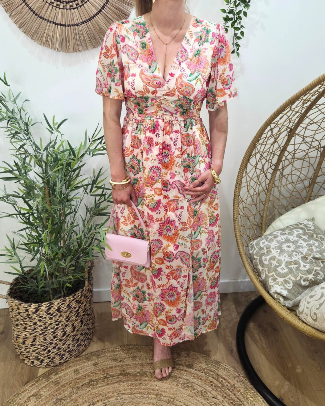 Robe longue femme écrue fleurs roses orangées et vertes Gisella