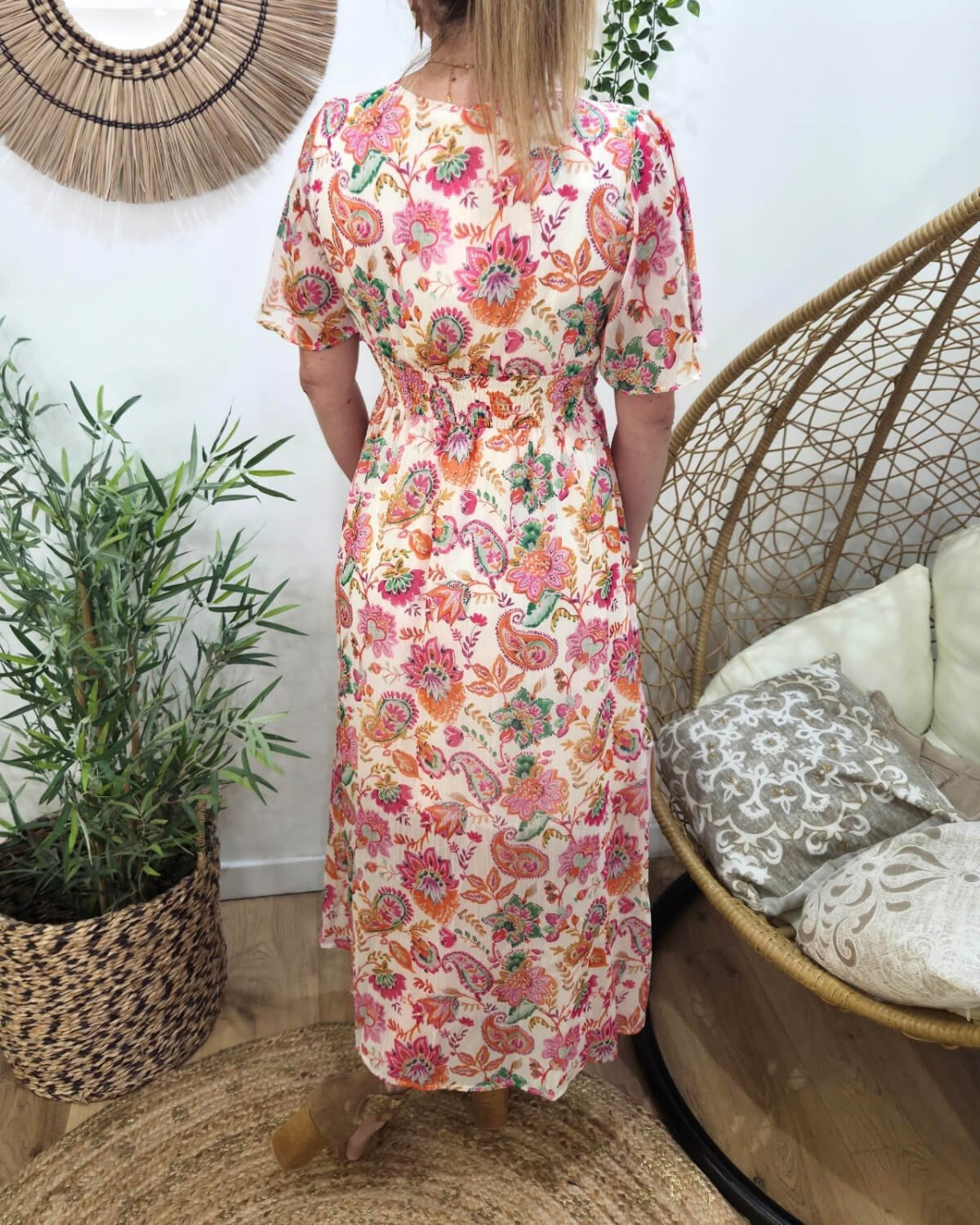  Robe longue femme écrue fleurs roses orangées et vertes Gisella