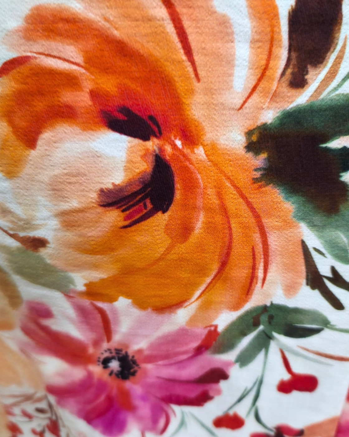  Robe longue femme fluide à bretelles fleurs oranges fuchsia et jaunes Rachele