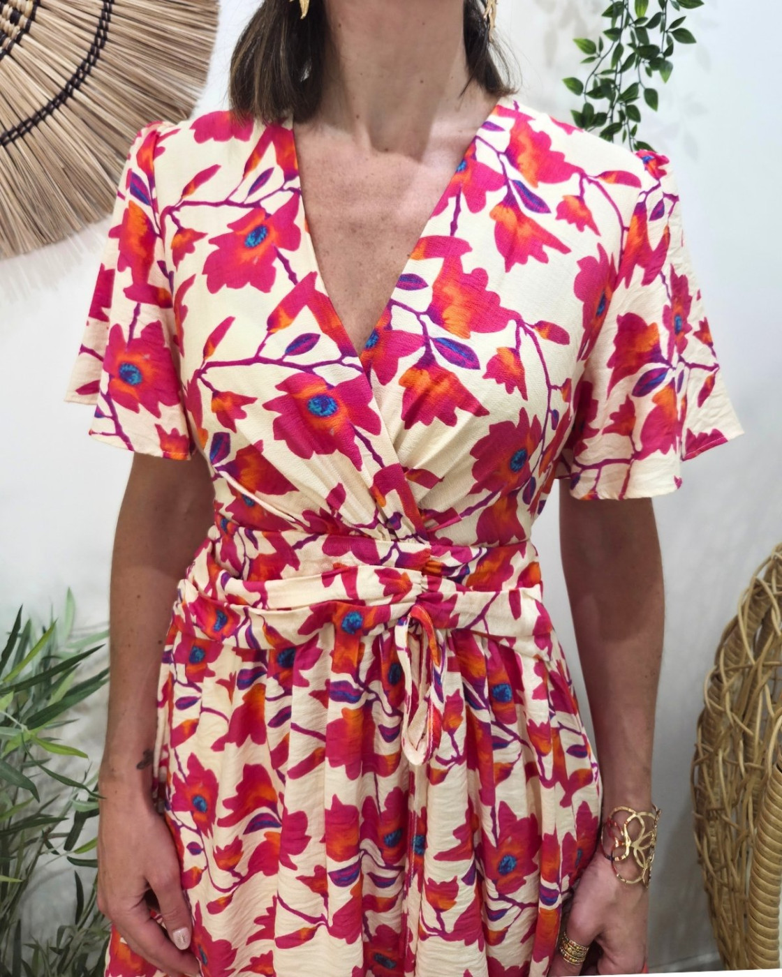  Robe courte femme beige fleurs fuchsias orangées Belina