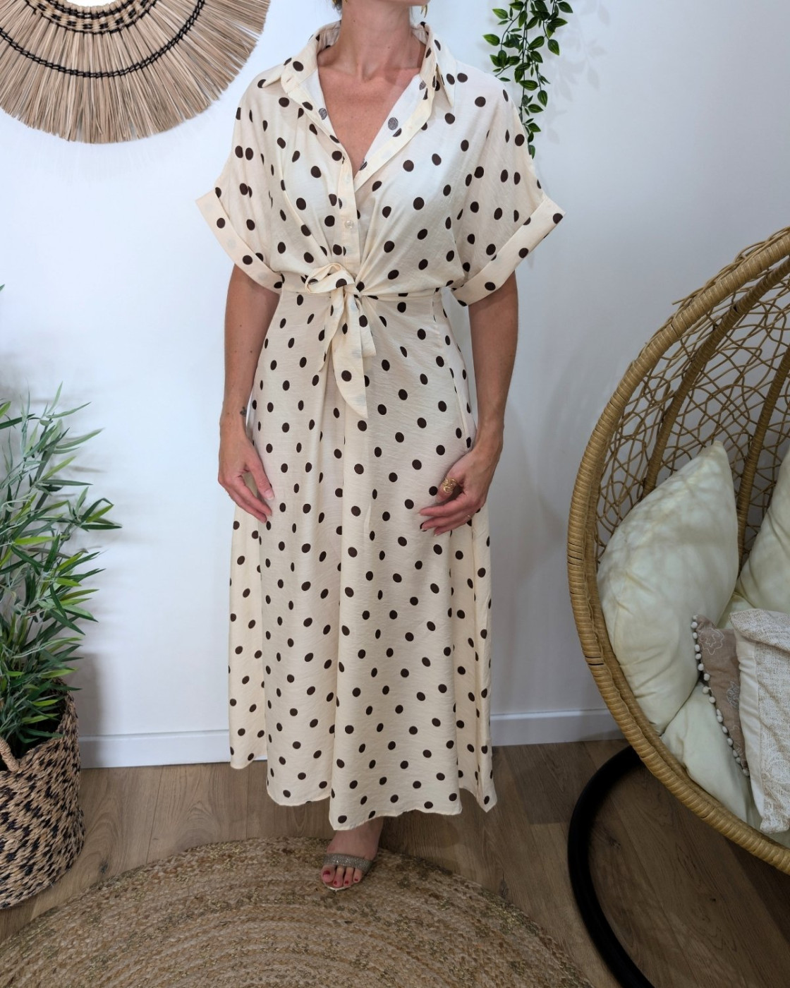  Robe longue femme chemise nouée à pois beige et marron