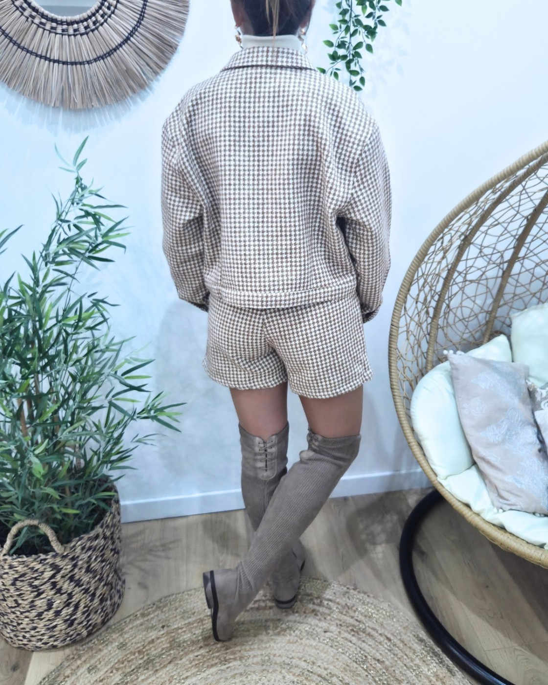 Short à carreaux femme camel liseré doré