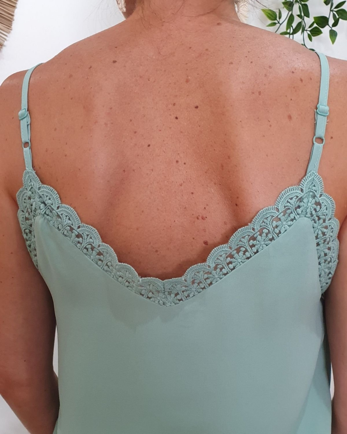 Top femme à bretelles vert amande Telma