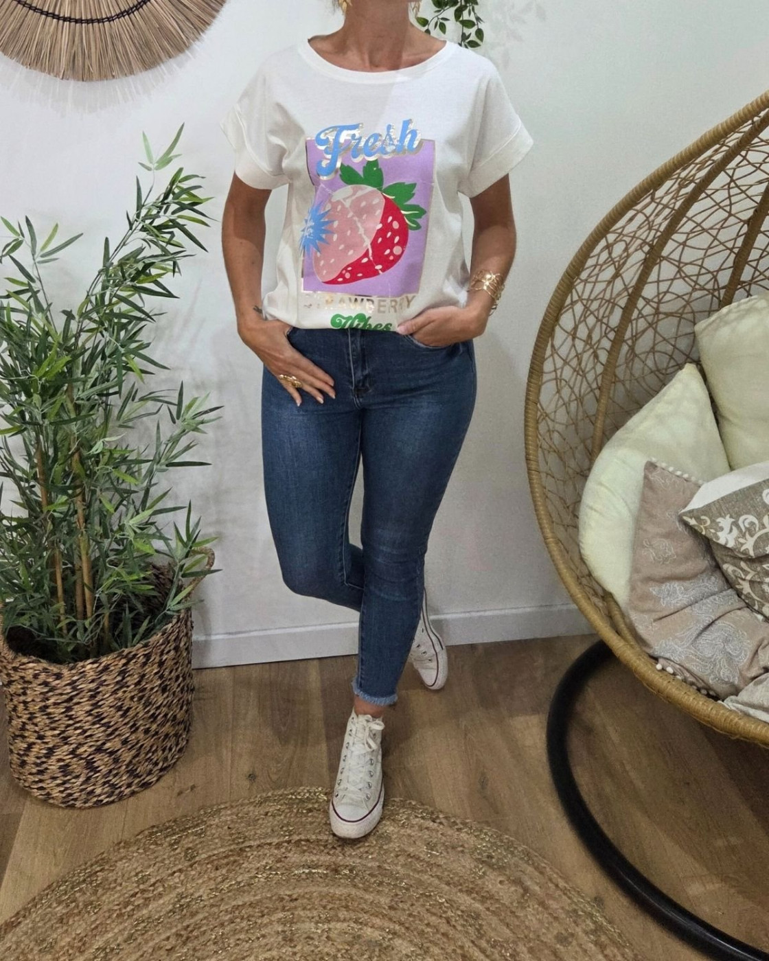 T-Shirt femme ecru Fresh strawberry vibes