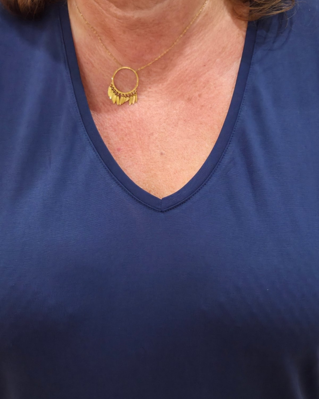 T-Shirt femme uni bleu marine col V Irènea