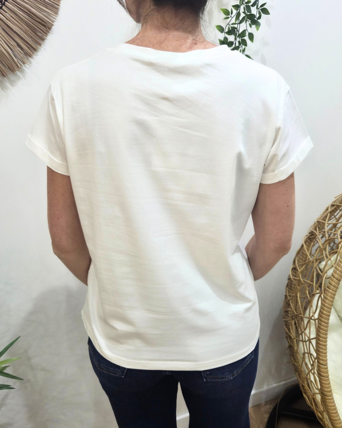 T-shirt femme blanc coeur brodé rouge fleurs multicolores