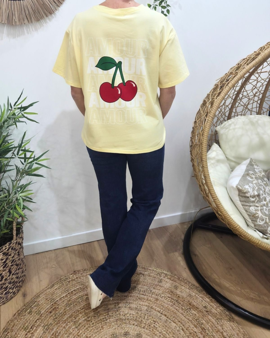 T-Shirt femme jaune AMOUR cerises rose