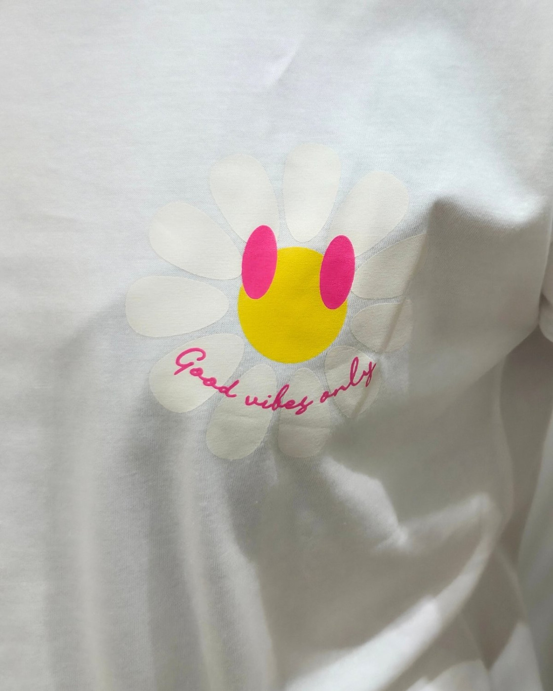T-Shirt femme blanc fleurs good vibes Only