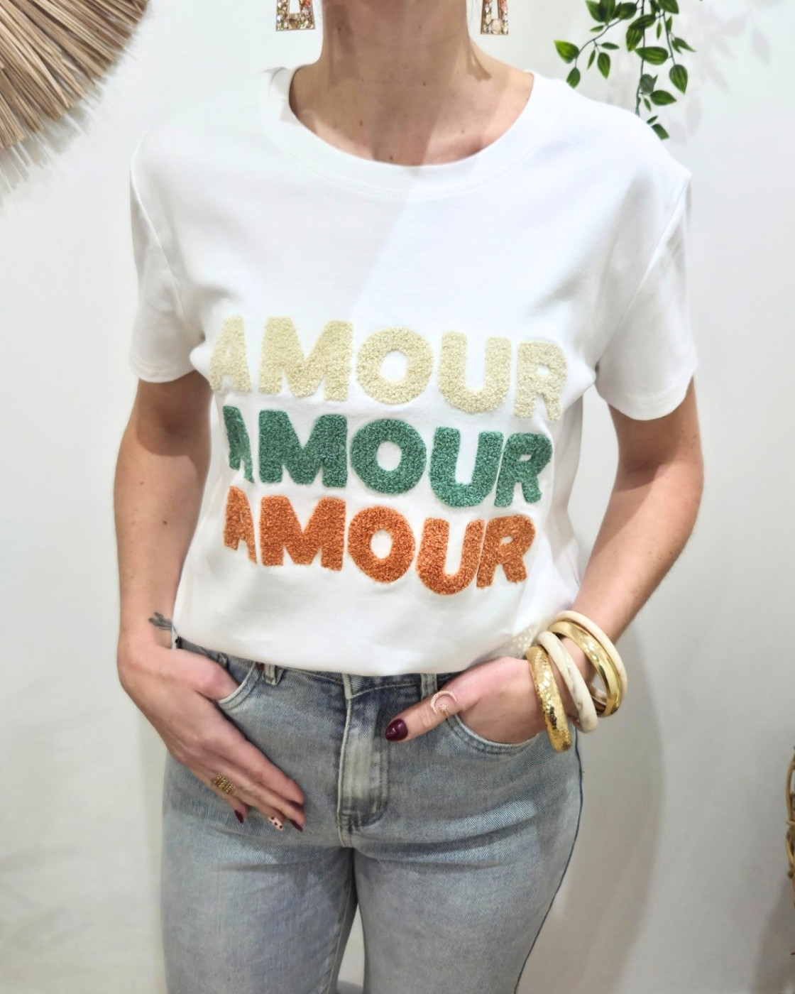 T-Shirt femme AMOUR moumoute beige vert rose