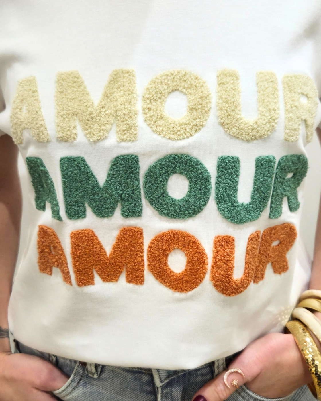 T-Shirt femme AMOUR moumoute beige vert rose