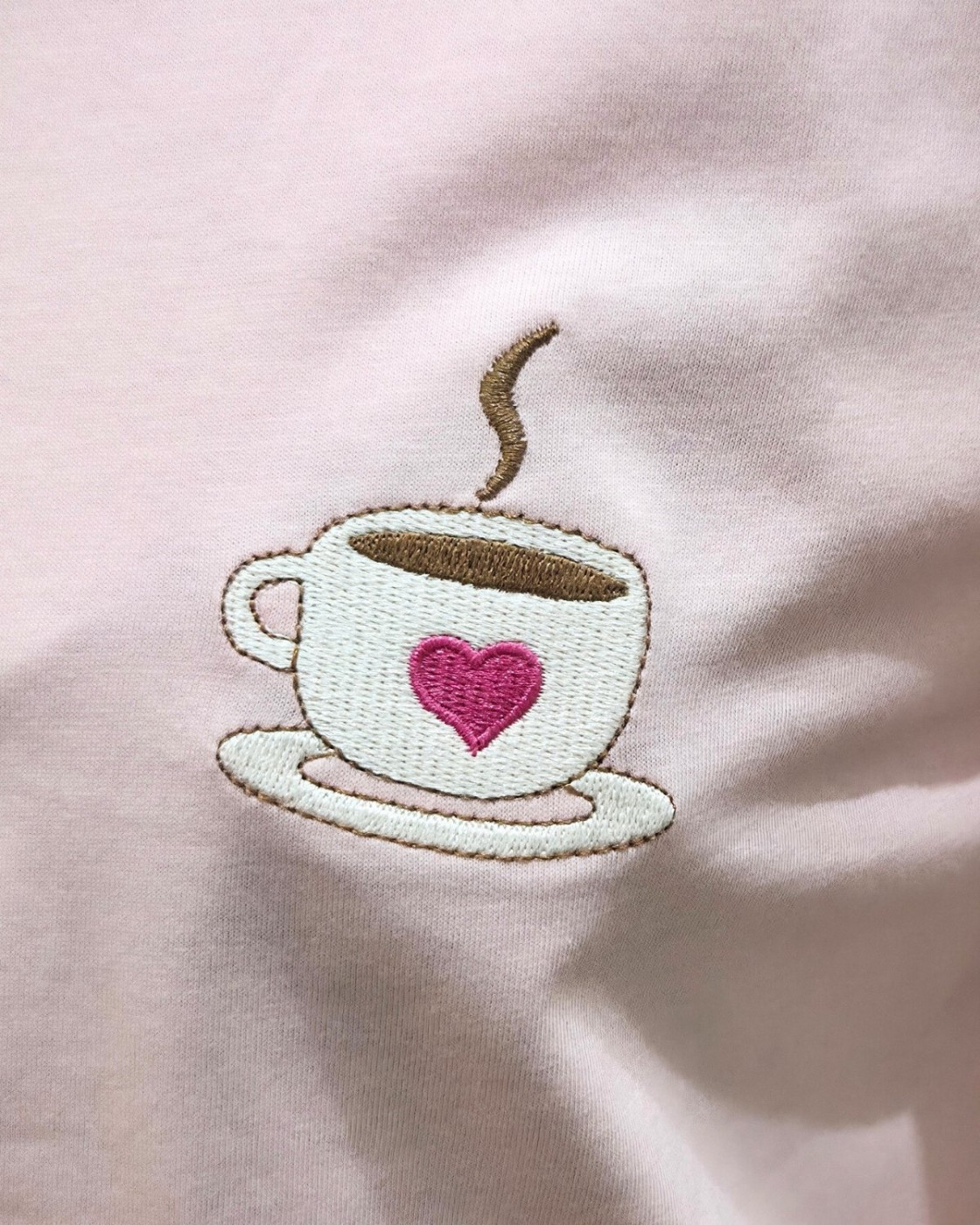 T-Shirt femme rose broderie tasse de café