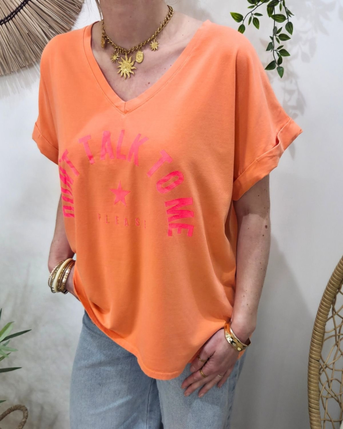 T-shirt femme Don't talk to me please col V 