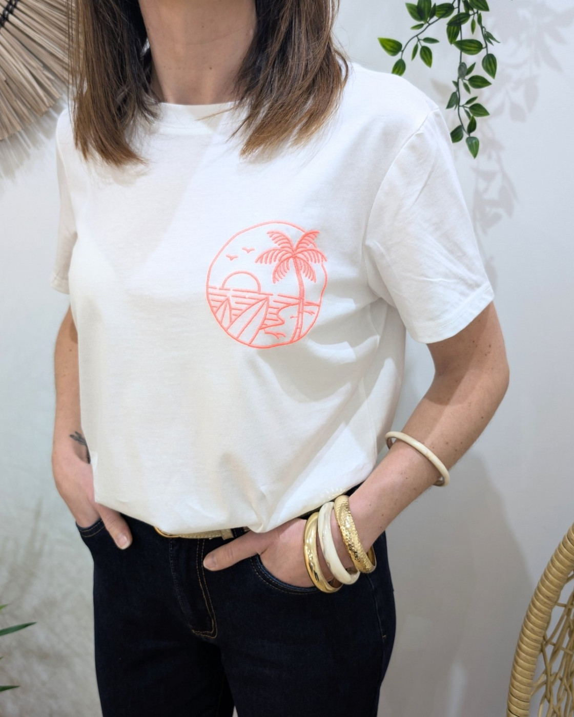 T-shirt femme blanc broderie surf rose